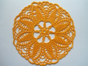 Mines doily yellow
