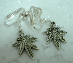 Girl jewelry Maple charm dangle clip on earring