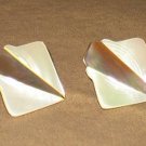 WHITE/GOLD COLORED PIERCED EAR RINGS
