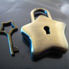 Finding - 1 pc of Antique Brass Star Shape Large Working Padlock or Clasp With 1 Key 42mm