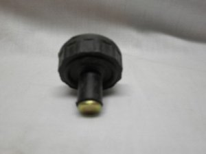 Universal 5/8" WING-NUT LOCKING DRAIN PLUG (Dorman/Help 65201) (NEW ITEM)