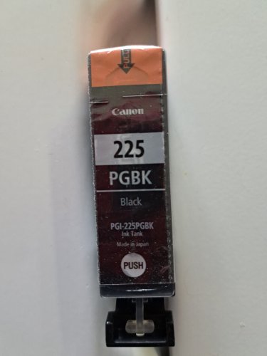 Genuine Canon PGI-225PGBK Black Ink Cartridge OEM
