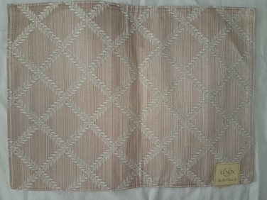 Lenox Laurel 13x18 Gold Leaf Placemats, Linen NI 2Qty