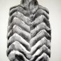 66735r(LADIES STUNNING NATURAL CANADIAN CHINCHILLA HALF SKIN CHERVON VEST (SIZE 12)