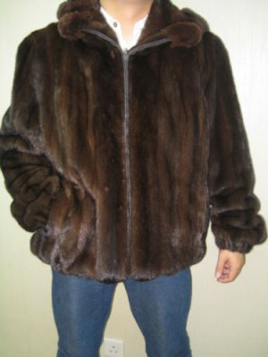 MENS ZIP UP MAHOGANY MINK JACKET WITH CHINCHILLA HOOD TRIM -  58712 (SIZE 50)