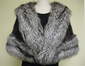 LADIES DARK GRAY MINK CAPE W/SILVER FOX -64442(o) ( SZ F)
