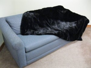 BED SPREAD - US RANCH MINK SKIN WITH VELVET LINING 72" X 48" - 59345