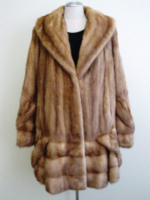 LADIES AWESOME DYED WHISKY US MINK LETOUT STROLLER - 61859 (SIZE M = SIZE 12)