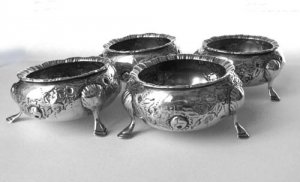 Antique Victorian Solid Silver Cauldron Salts London 1893