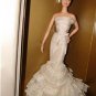 Barbie Vera Wang Romanticist Bride Gold L9652 2008 NRFB