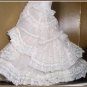 Barbie Vera Wang Romanticist Bride Gold L9652 2008 NRFB