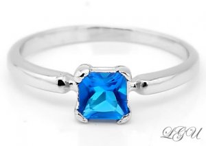 STERLING SILVER DECEMBER BIRTHSTONE CZ CHILD RING SZ 3