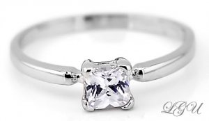 STERLING SILVER APRIL BIRTHSTONE CZ CHILD RING SZ 6