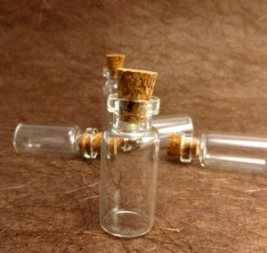 5pcs 28x12mm Clear Glass Tiny Bottle Vials with free Eyehooks