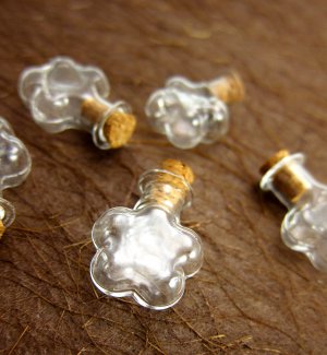 CUTE 5 Tiny FLOWER shaped glass vials with cork and free eyehooks