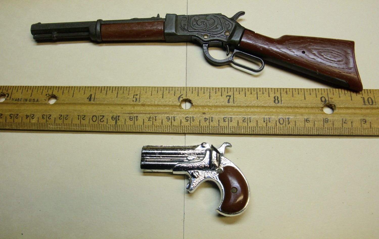 small toy guns