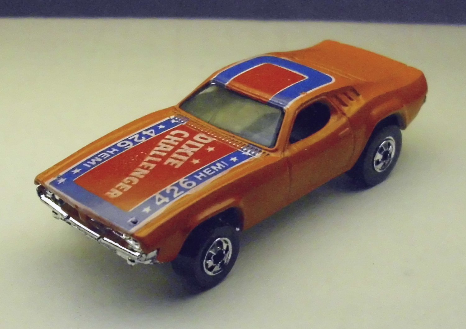 Dixie Challenger, Hot Wheels 1982 toy car Orange, HotWheels.