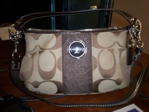 COACH SIGNATURE HANDBAG NWT