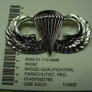 PARACHUTIST BADGE QUALIFICATION, REGULAR SIZE, NEW,