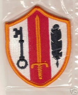 ARMY READINESS COMMAND COLOR PATCH INSIGNIA