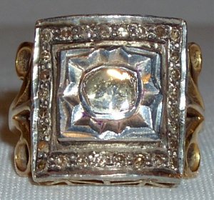 Antique 18k diamond ring Victorian mine cut 1 carat diamond, solid yellow gold