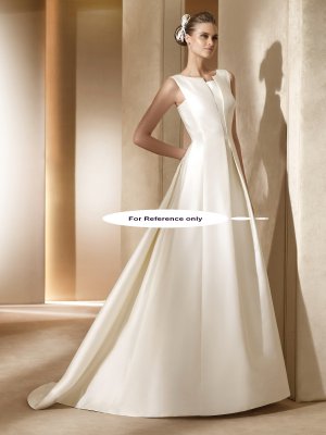 Round neck A-line wedding gown-Amaral