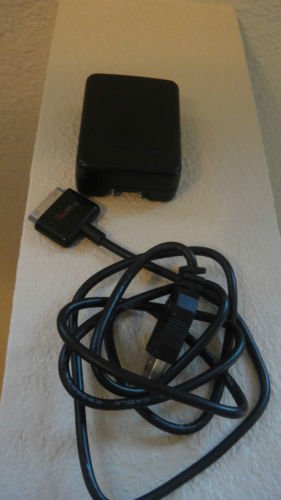 Rocketfish RF- A2P90 iPhone A/C Travel Charger