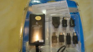 Dynex DX-UA Universal Camera Camcorder Power Adapter