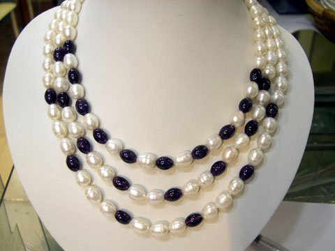 16''-18'' 3 rows white & black FW CULTURED PEARL NECKLACE