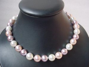 17'' 12MM Multi color seashell pearl Necklace