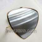 Luxurious 15mm gray triangle mabe pearl ring 14K