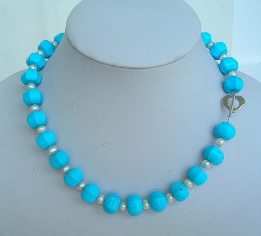 Turquoise & pearl necklace with heart clasp