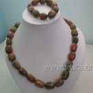 17"" barrel shape green piebald stone necklace and 7"" bracelet