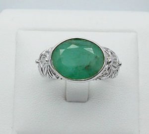 11.23ct Emerald - Carving handmade - Sterling Silver