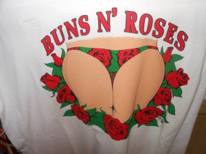 buns and roses t-shirt large