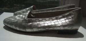 Enzo Angiolini Silver Designer flats size 7.5
