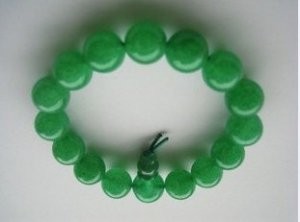 Buddhist prayer beads. Bracelet. 12 mm beads, 16 green jade beads. Christmas gifts.