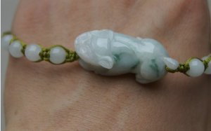 Hand-carved. White jade brave troops, bracelets. Exquisite jade, hand-woven bracelets