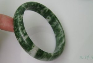 Fine the Lushan jade bracelet, hand-carved, natural color bracelet