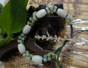 .Natural white jade carving, 4 Passepartout + Park beads, hand-woven bracelet (a pair of price)