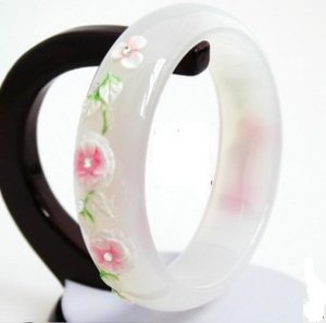 The sticky flowers natural agate bracelet bracelet widened thickened white.