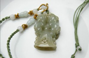 Natural gray jade pendant, hand-carved.Pairs brave bell, necklace pendants.