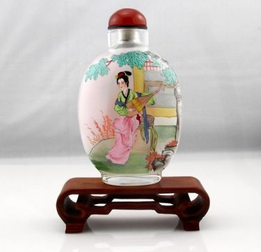 Snuff bottles antique hand-painted ladies, hand pieces, ornaments. 9.5x5x3cm