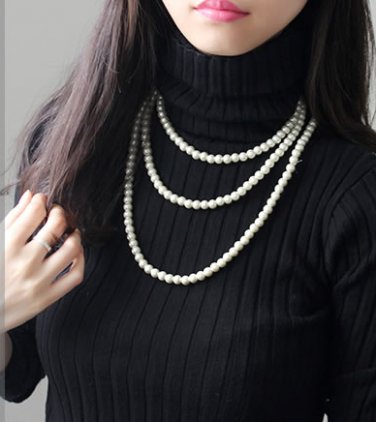Multiple coloured glaze fine imitation pearl necklace. The choice of beautiful lady