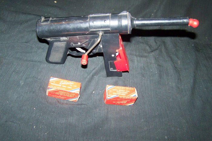 Vintage Mattel Tommy Burp Toy Machine Gun With Kilgore Caps Unused