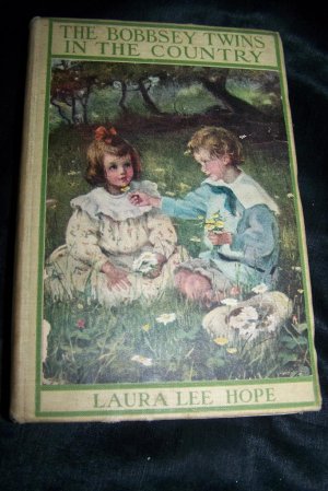 Antique 1907 Bobbsey Twins in the Country Laura Lee Hope Book