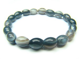 BBOTRS0800X Black & White Agate Rice Shape 7x9mm Bracelet
