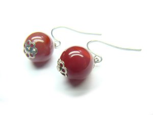 EAGXRS1000C Red Agate Round Shape 10mm Earrings