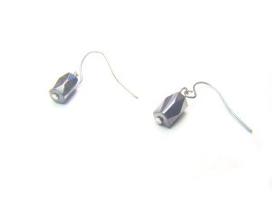 BSQXRS0800X Hematite Cylinder Shape 5mm Cut Earrings