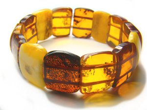 BA9067 Amber Rectangular Shape 20x18mm Bracelet